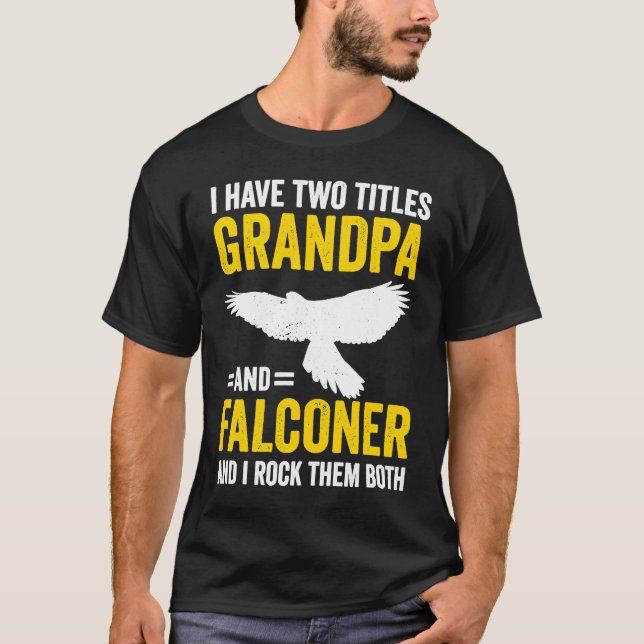 Falconry Grandpa and Falconer T Shirt (Framsida)