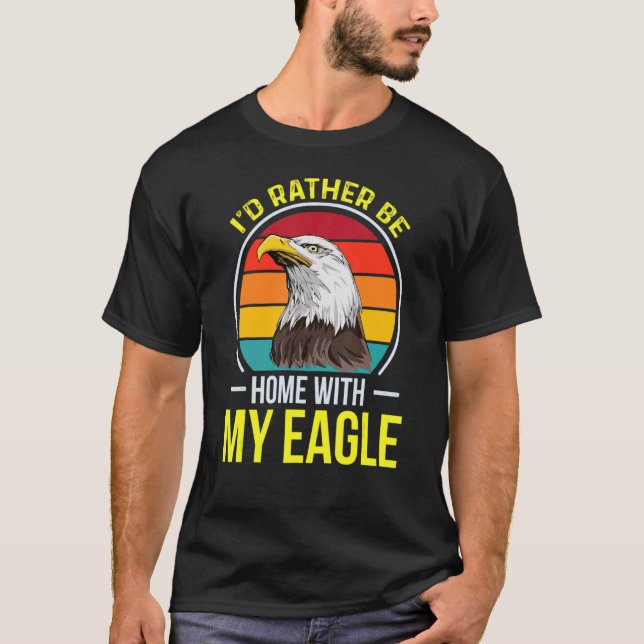 Falconry stanna hemma med agle eller falk och Hawk T Shirt (Framsida)