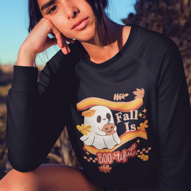 Fall är Boo-tiful - A Ghost Kärlek Fall T Shirt (This item is for display purposes only to illustrate the design element. )