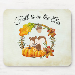 Fall är i Luft Typografi med ekorre Musmatta