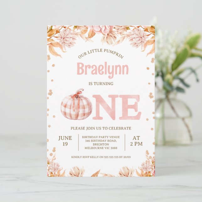 Fall Blush Floral Rustic Pumpkin 1st Birthday  Inbjudningar (Stående Fram)