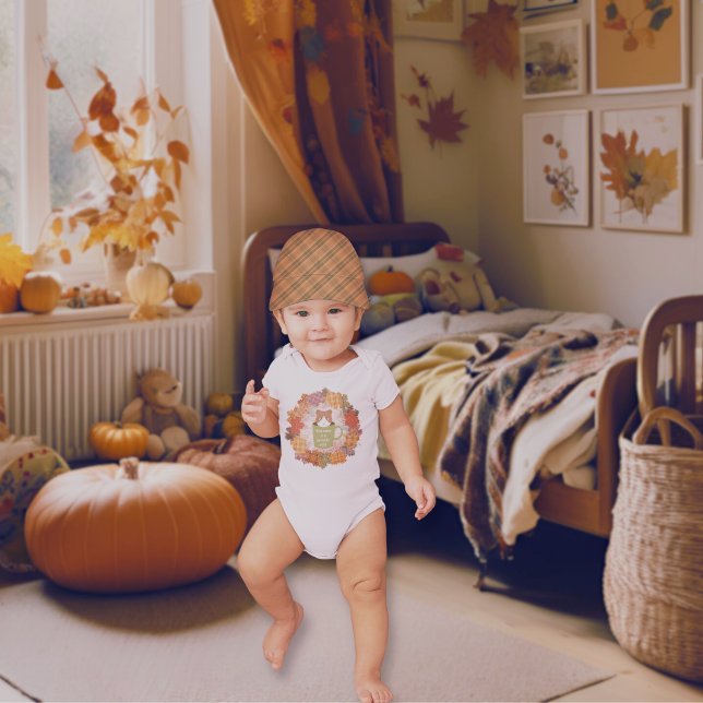 Fall Break Kat Utandning T Shirt (A baby boy wears the Fall Break Cat Wreath Baby Bodysuit.)