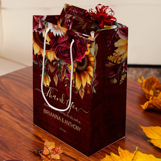 Fall bröllopsburgundi ro solblommor är för (Fall wedding burgundy roses sunflowers favor medium gift bag wedding welcome bag wedding gifts)