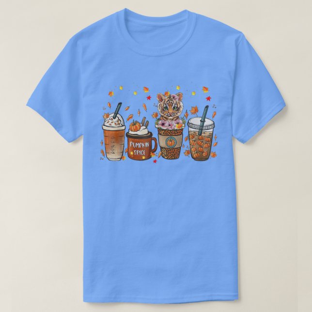 Fall Coffee Pumpkin Spice Latte Iced Autumn Tiger  T Shirt (Design framsida)