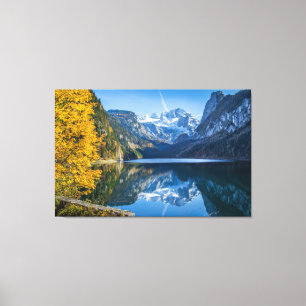 Fall Dachsteberget reflekterar i Gosausee Lak Canvastryck