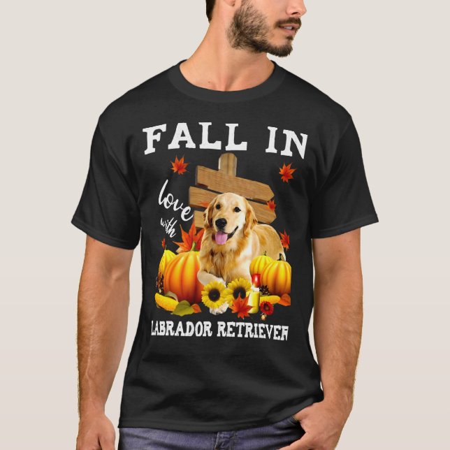 Fall i Kärlek med Labrador Retriever Hund på docka T Shirt (Framsida)