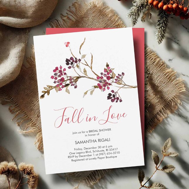 Fall In Love Bröllopsdusch Inbjudningar (Fall in Love bridal shower invitation featuring rustic watercolor red and burgundy botanicals)