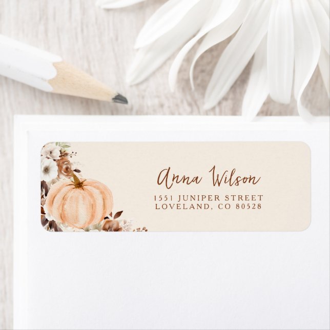 Fall in Love Pumpkin Bröllopsdusch Returadress Etikett (Insitu)