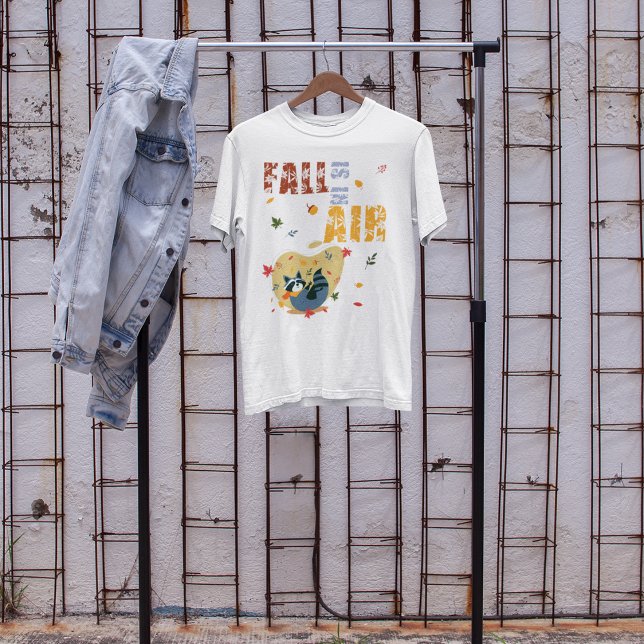 Fall ligger i Luft med att byta Raccoon T Shirt (Fall Is In Air With Swinging Raccoon T-Shirt)