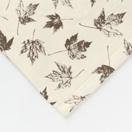 Fall Maple Lämnar på grädde - sömlöst mönster. Fleecefilt
