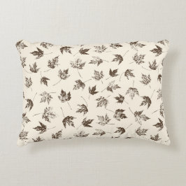 Fall Maple Lämnar på grädde - sömlöst mönster. Prydnadskudde