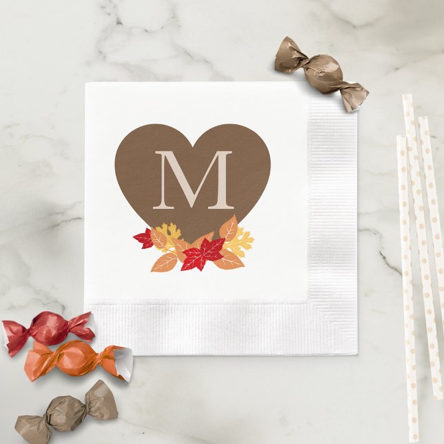 Fall Monogram Möhippa eller Bröllop Pappersservett (Fall Leaves Monogram Heart Paper Napkins for Fall in Love Bridal Shower or Fall Wedding)