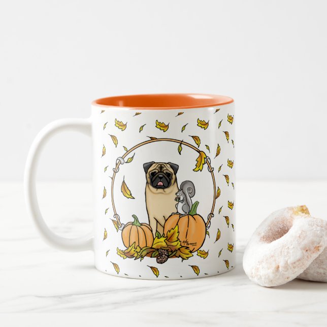 Fall Pug Hund (fawn) Pumpkins Löv Cute Två-Tonad Mugg (Med munk)