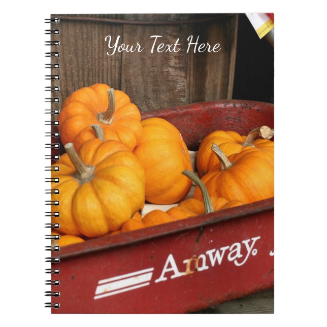 Fall Pumpkins in Old Red Wagon Anteckningsbok (Framsidan)