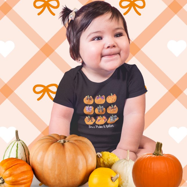 Fall Pumpkins och Coquette Bows T Shirt (This item is for display purposes only to illustrate the design element. )