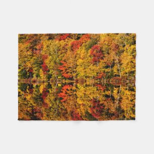 Fall Reflection on Russell Pond New Hampshire Fleecefilt