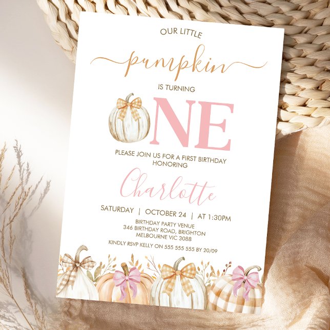 Fall Rosa Girls Play Little Pumpkin 1:a födelsedag Inbjudningar (Pumpkin 1st Birthday Invitation, Girls Fall Little Pumpkin 1st Birthday Invitation Template, )