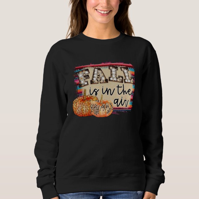 Fall season Pumpkin and Leaves T Shirt (Framsida)