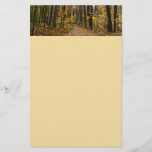 Fall Trail och Golden Löv i Laurel Backe Park Brevpapper