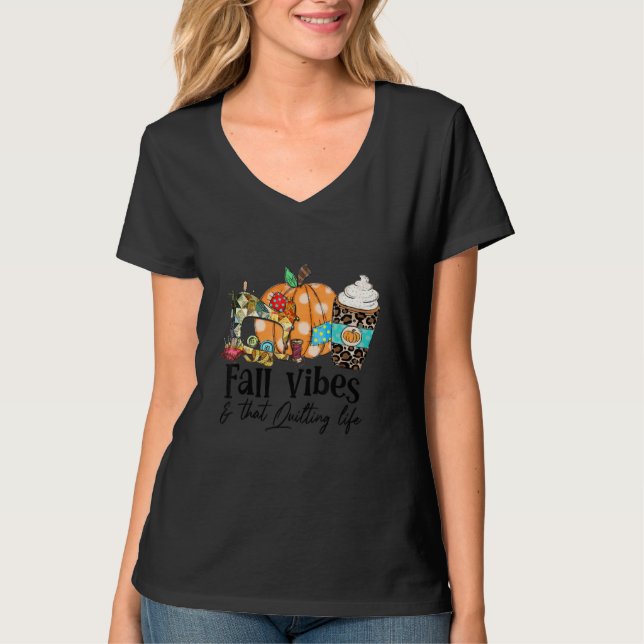 Fall Vibes och den som gör livet snabbare T Shirt (Framsida)