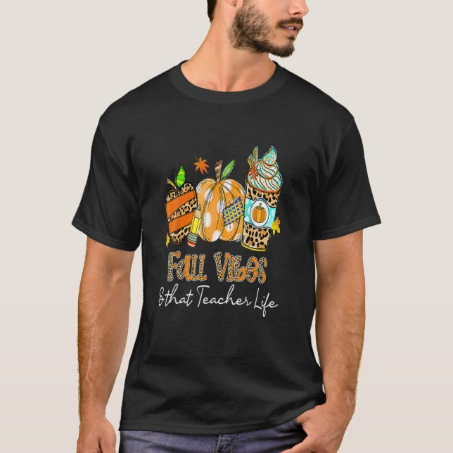 Fall Vibes T Shirt (Framsida)