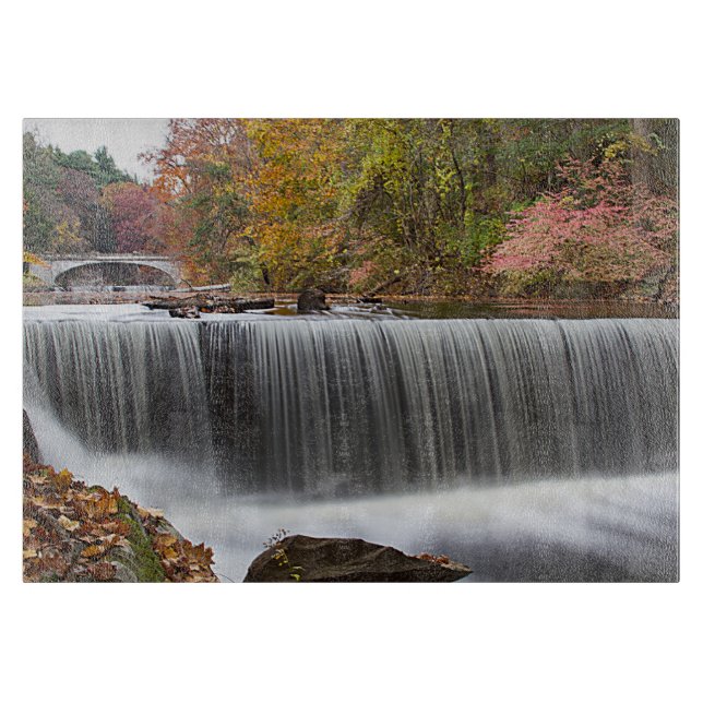 Fall Waterfall i Vanderbyggda (Framsidan)