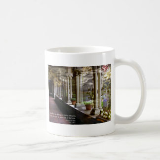Fallande blommar kaffemugg