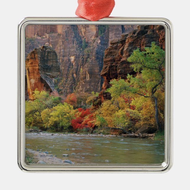 Falllöv längs Virgin River nära gateway till Julgransprydnad Metall (Framsidan)