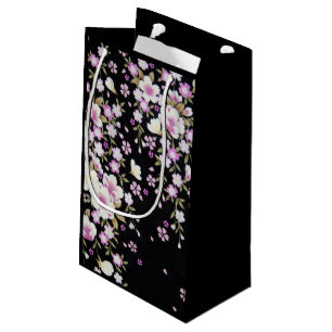 Falln Cascading Rosa Flowers