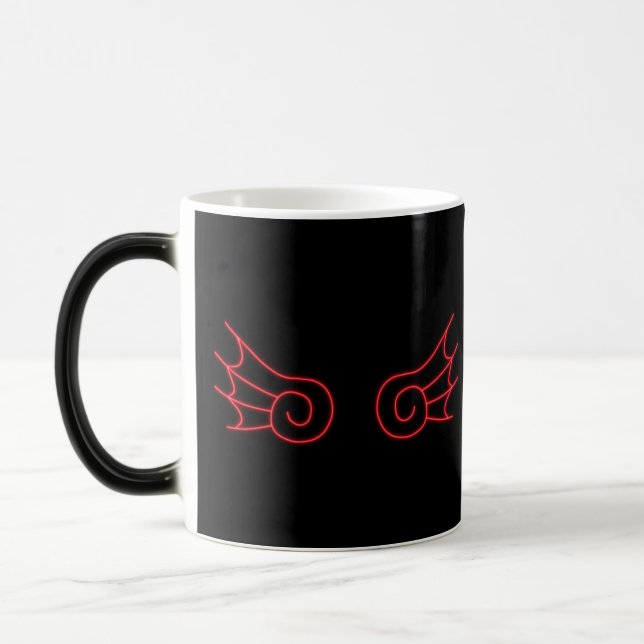 Falln Chibi Demon Vingar Magisk Mugg (Vänster)