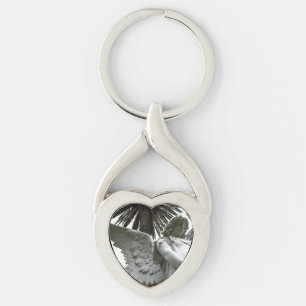 Fallon Peace Twisted Heart Silverfärgad Nyckelring