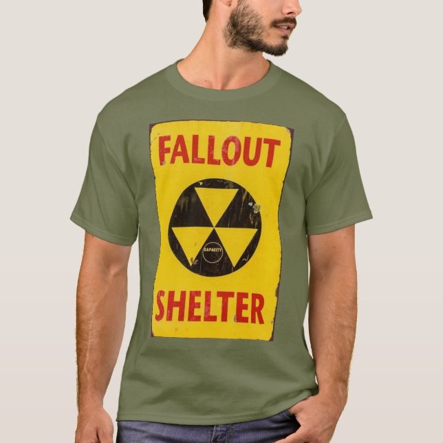 Fallout Shelter ☢️ Fall-Out Nukes T Shirt (Framsida)