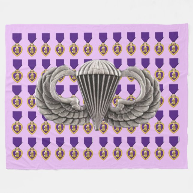 FALLSKÄRM, LILA HEART och AIRBORNE VINGAR Fleecefilt (Framsidan (Horisontell))