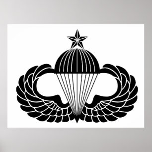 Fallskärmsmärket, Senior Poster