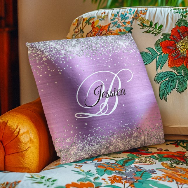 Falskt blankt silver glitter lavendel foliemonogra kudde (Faux Shiny Silver Glitter Lavender Foil Monogram Throw Pillow)