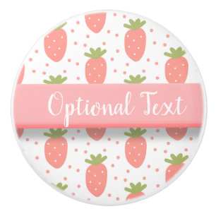 Fält av jordgubbar knopp