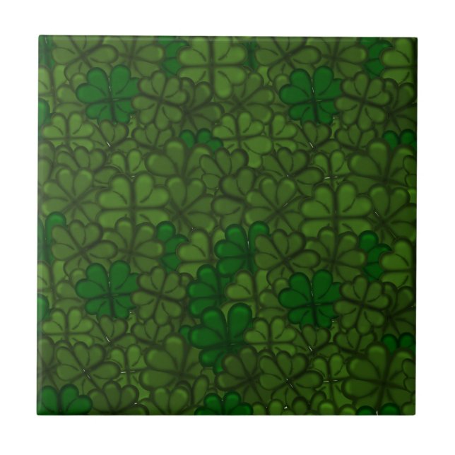 Fält av Shamrocks Digital konst Mönster St Patrick Kakelplatta (Framsidan)
