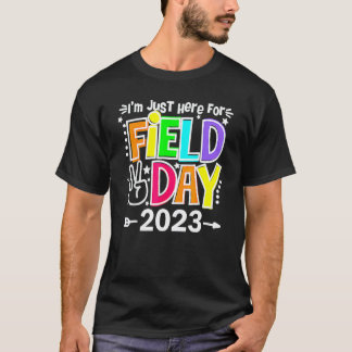 Fält Dags Lärarregnbåge Jag Är Bara Här För Fält T Shirt