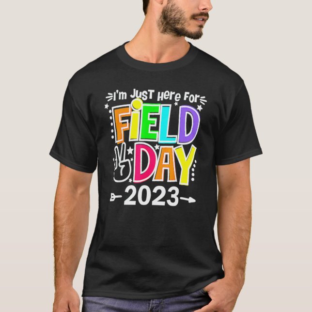Fält Dags Lärarregnbåge Jag Är Bara Här För Fält  T Shirt (Framsida)