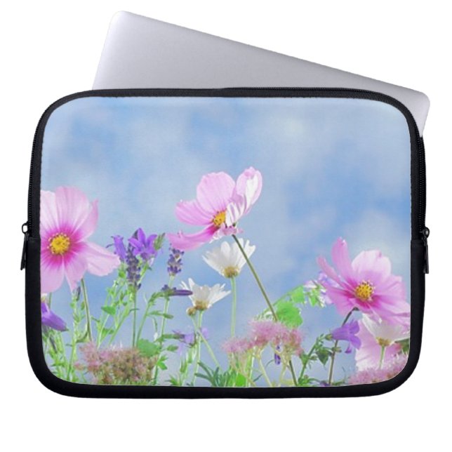 Fält i Flowers Laptop Sleeve (Framsidan)