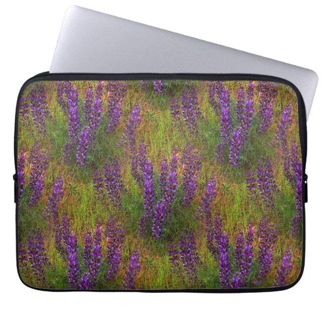 Fält i Lupines... Laptop Fodral (Framsidan)