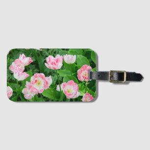 Fält i rosa tulpaner bagagebricka