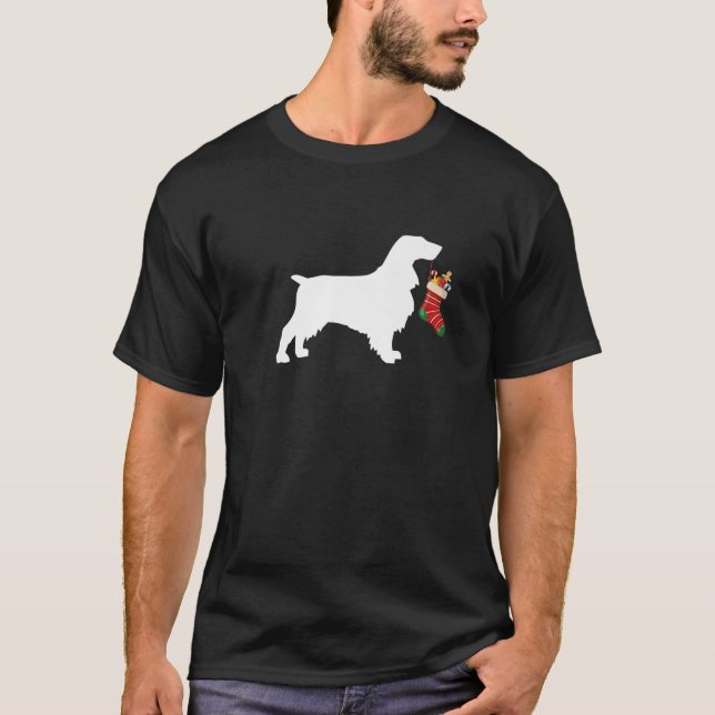 Fält Spanska julbörsstuckning Hund T Shirt (Framsida)
