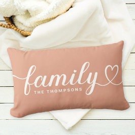 Familj hjärtskrift monogram i dämpad lera lumbarkudde