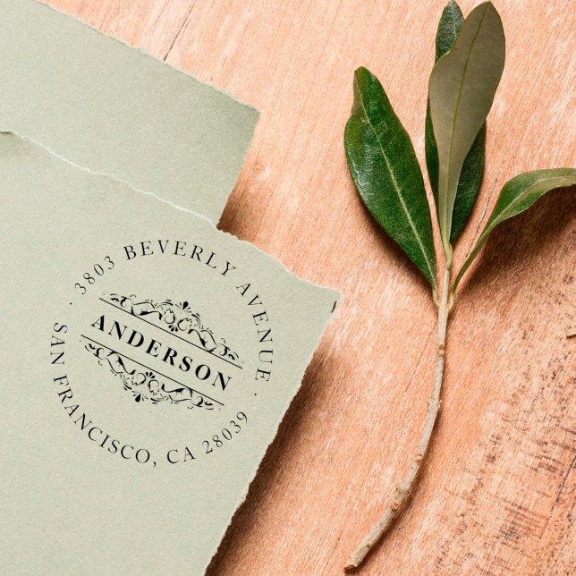 Familj Namn | Deco Flourish Round Returadress Stämpel (Skapare uppladdad)