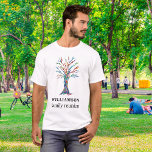 Familjeåterförening i Personlig Träd T Shirt<br><div class="desc">Minneshögtidlighålla din familjeåterförening med den här snyggten T-Shirt. Det är dekorerat med en färglös mosaikfamilj träd och är lätt att anpassade med din familj namn. Använda alternativet Anpassa ytterligare om du vill ändra texten storlekt, stil eller färg. Eftersom vi skapar vår teckning kommer du inte att hitta just den här...</div>