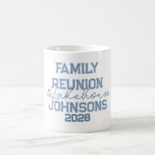 Familjeåterföreningen av familjen Sjö, blått och v Kaffemugg