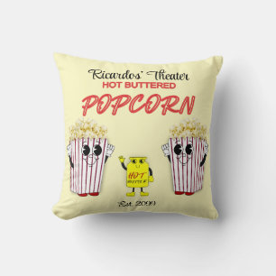 Familjebiograf med varmt smörpopcorn kudde