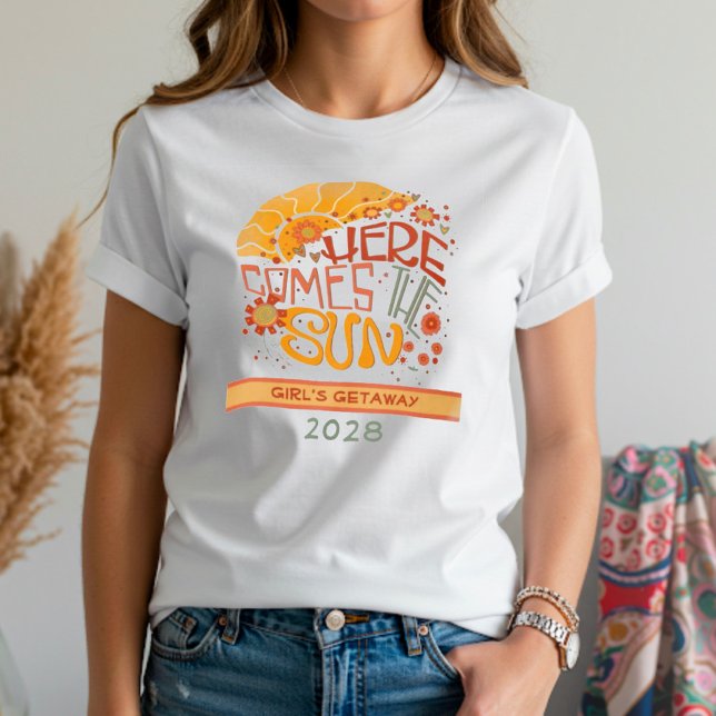 Familjeflykt här kommer från Sol-offerten T Shirt (Skapare uppladdad)