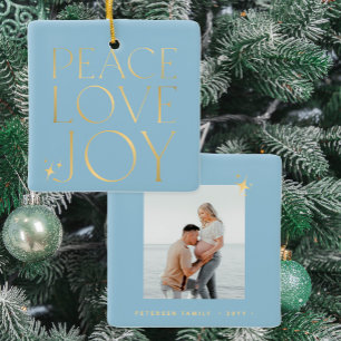 Familjefoto med minimal elegant i kärlek-glädjen julgransprydnad keramik